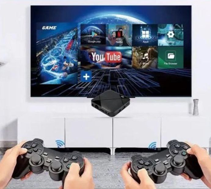 Ігрова консоль приставка для телевізора 4K система Android TV 10 4G Wi-Fi HD з двома бездротовими джойстиками